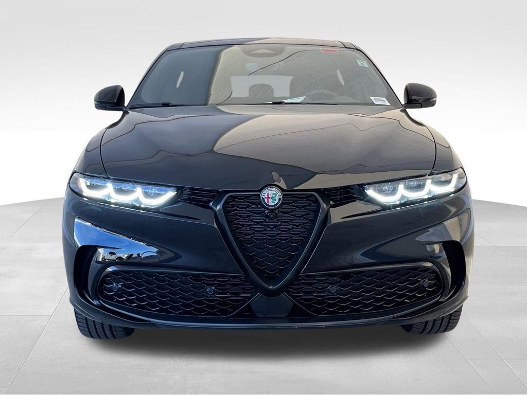 new 2024 Alfa Romeo Tonale car, priced at $28,973