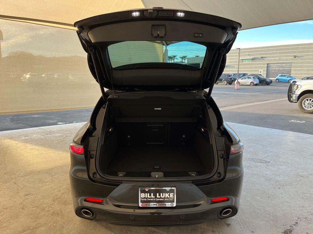 new 2024 Alfa Romeo Tonale car, priced at $32,140