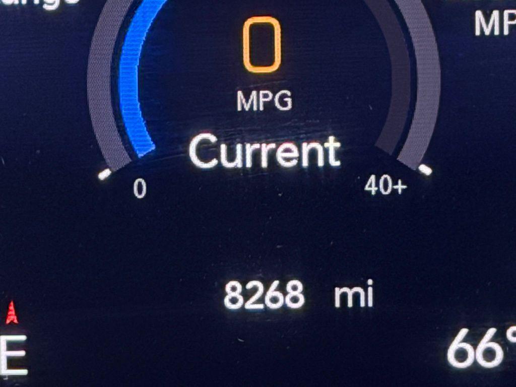 used 2024 Chrysler Pacifica car, priced at $34,173