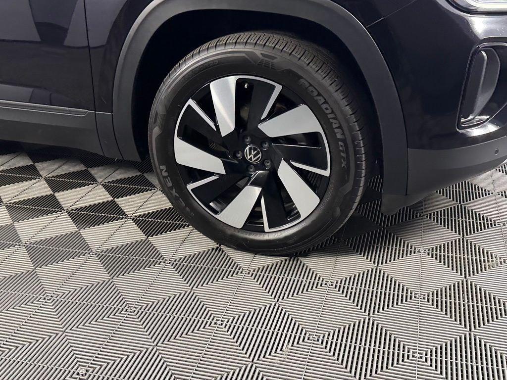 used 2025 Volkswagen Atlas Cross Sport car, priced at $32,073