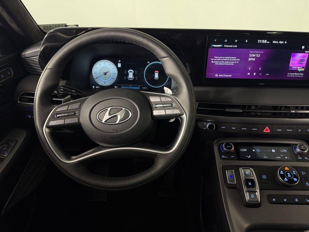 used 2025 Hyundai Palisade car, priced at $45,072