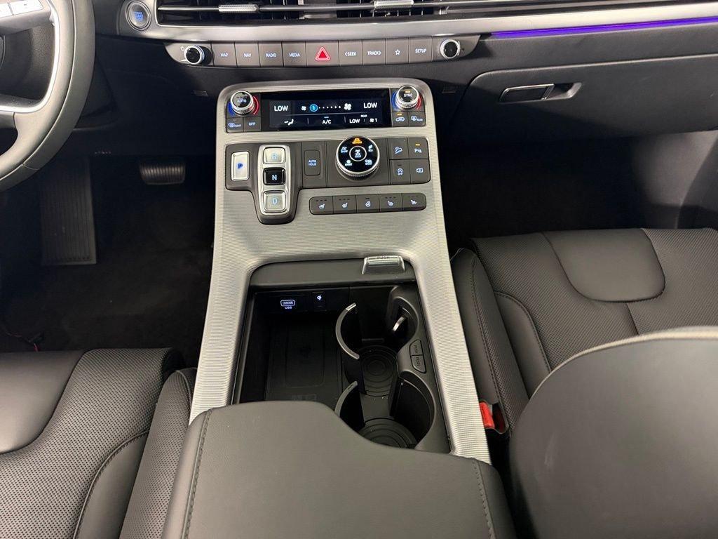 used 2025 Hyundai Palisade car, priced at $45,072