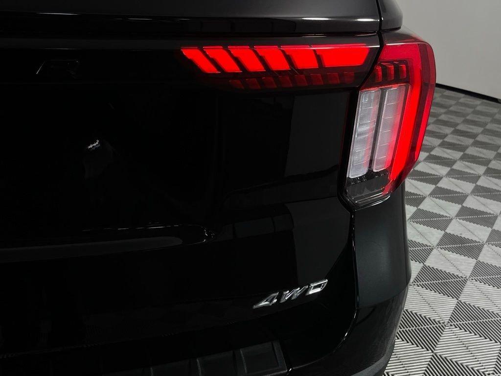 used 2025 Ford Explorer car, priced at $38,473