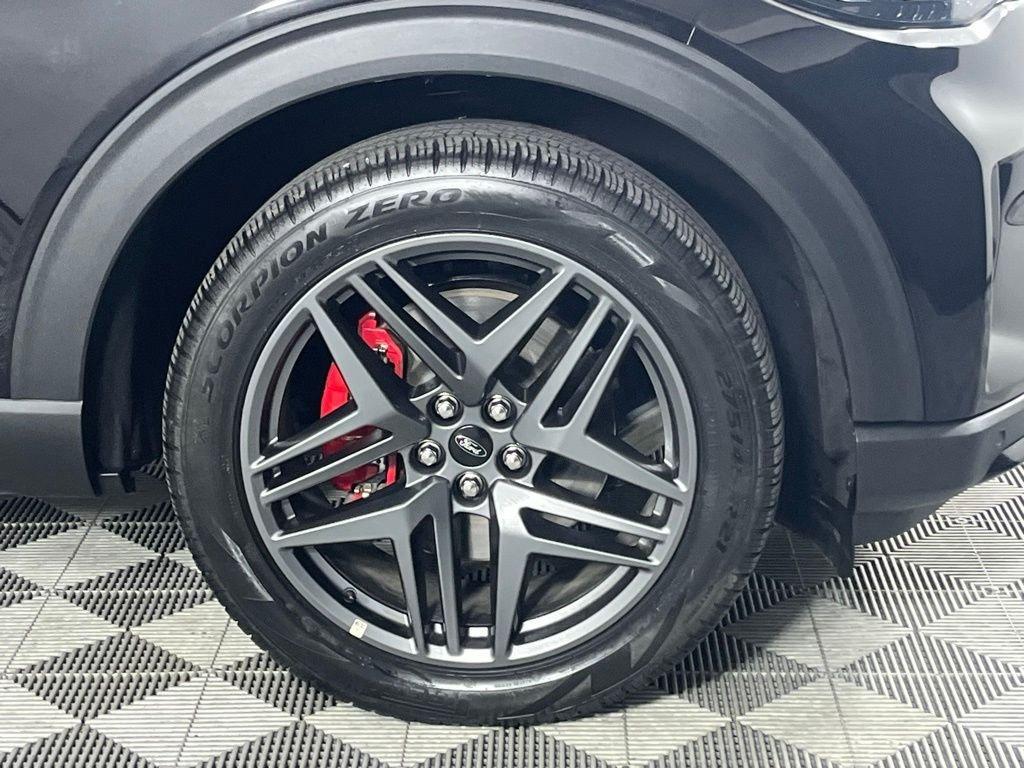 used 2025 Ford Explorer car, priced at $38,473