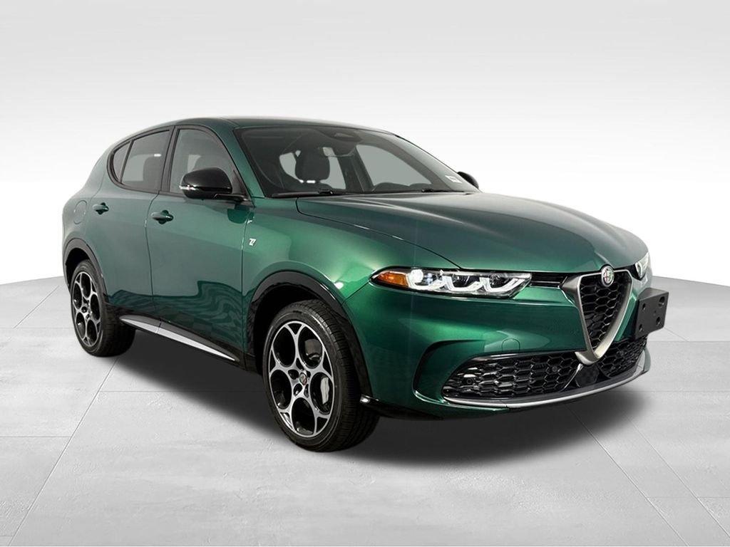 used 2024 Alfa Romeo Tonale car, priced at $27,072