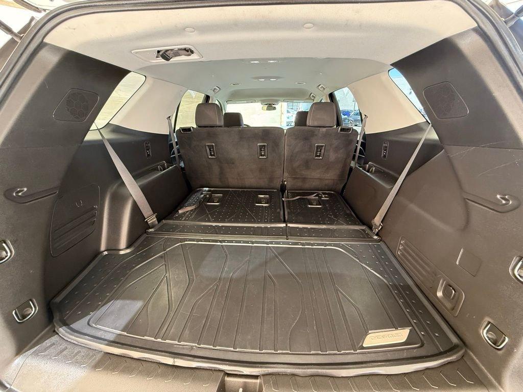 used 2021 Chevrolet Traverse car, priced at $19,173