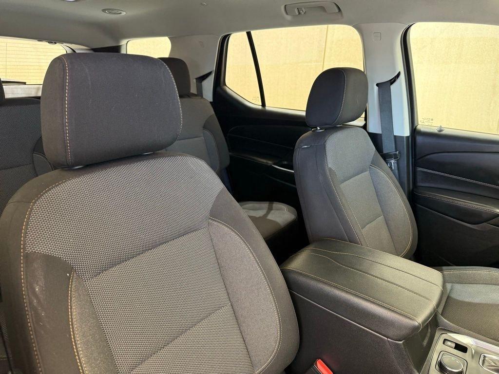 used 2021 Chevrolet Traverse car, priced at $19,173