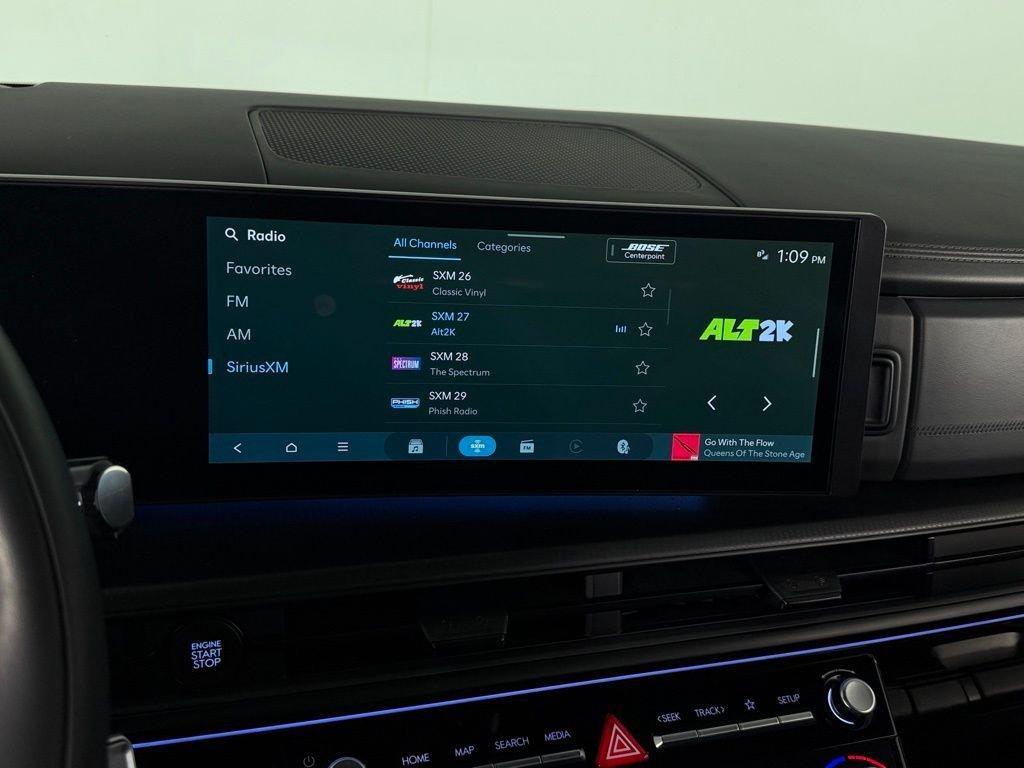 used 2025 Hyundai SANTA FE HEV car, priced at $39,674