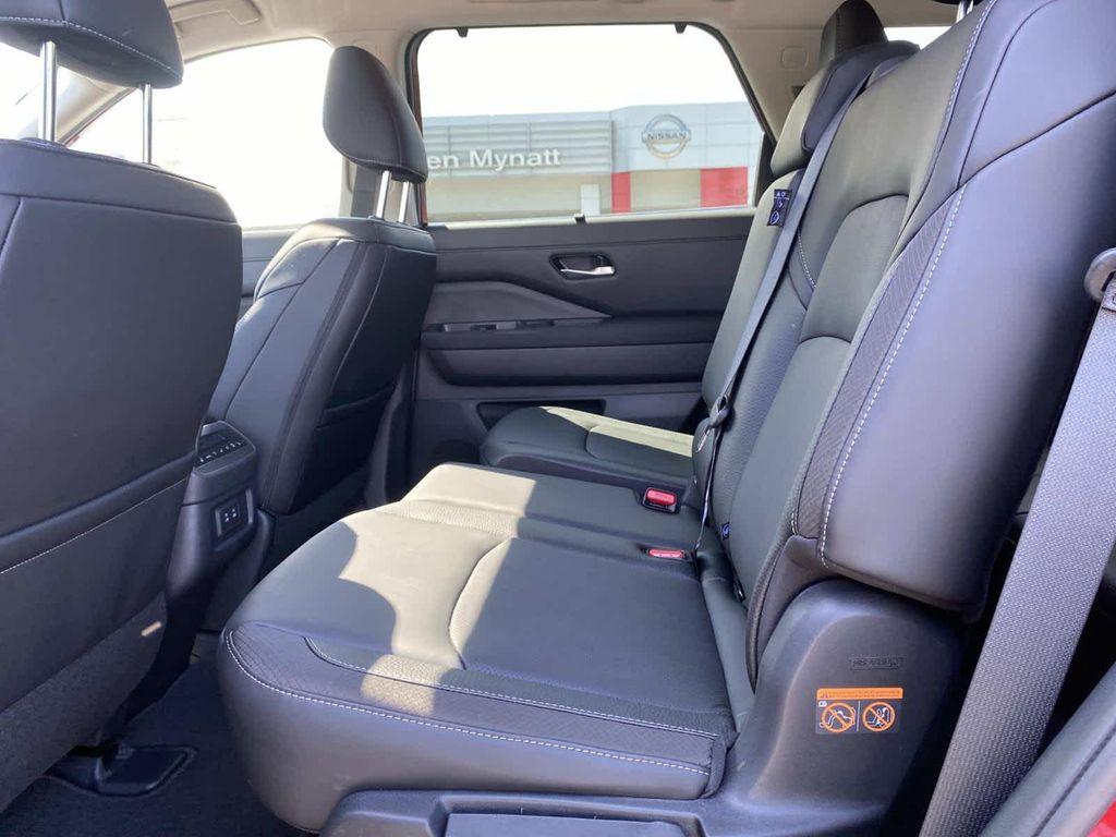 new 2026 Nissan Pathfinder car, priced at $43,661