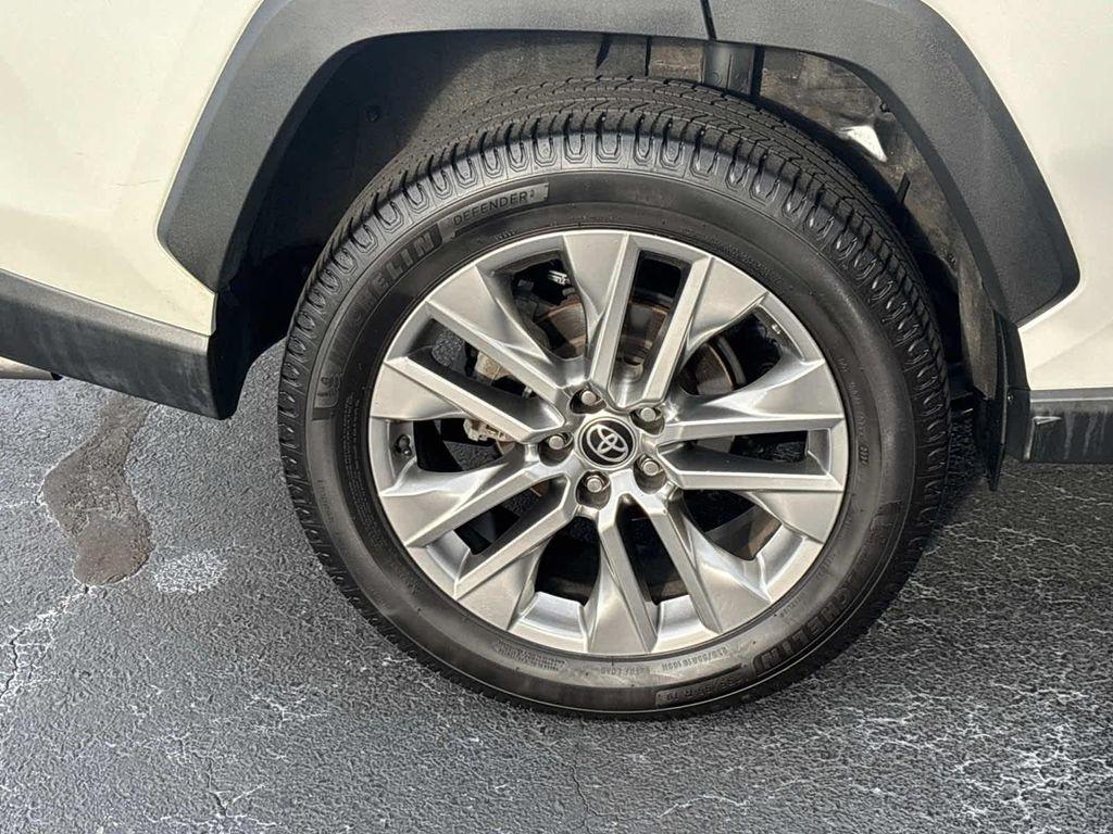 used 2021 Toyota RAV4 car, priced at $26,987