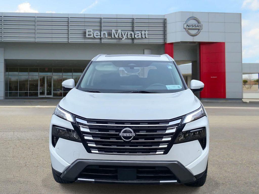 used 2024 Nissan Rogue car, priced at $27,987