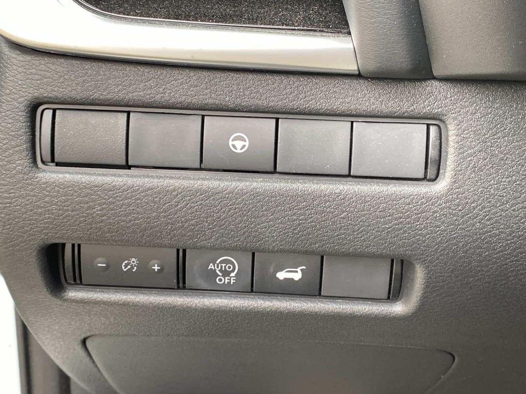 used 2024 Nissan Rogue car, priced at $27,987