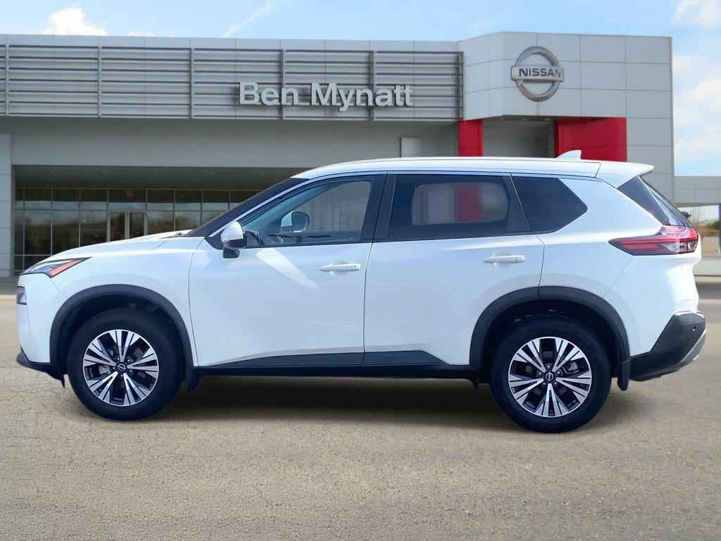 used 2022 Nissan Rogue car, priced at $18,999