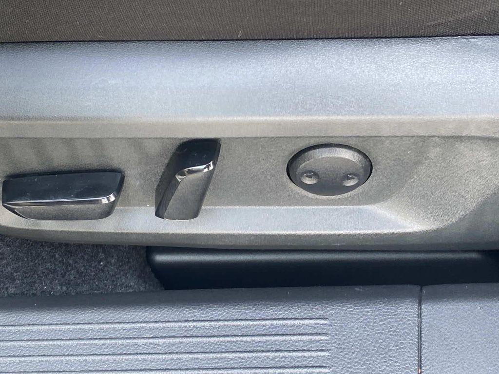 used 2022 Nissan Rogue car, priced at $18,999