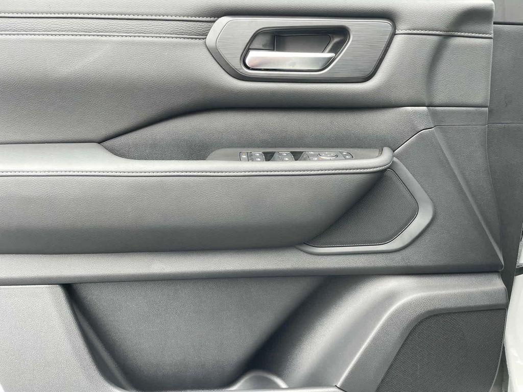 new 2025 Nissan Armada car, priced at $56,430