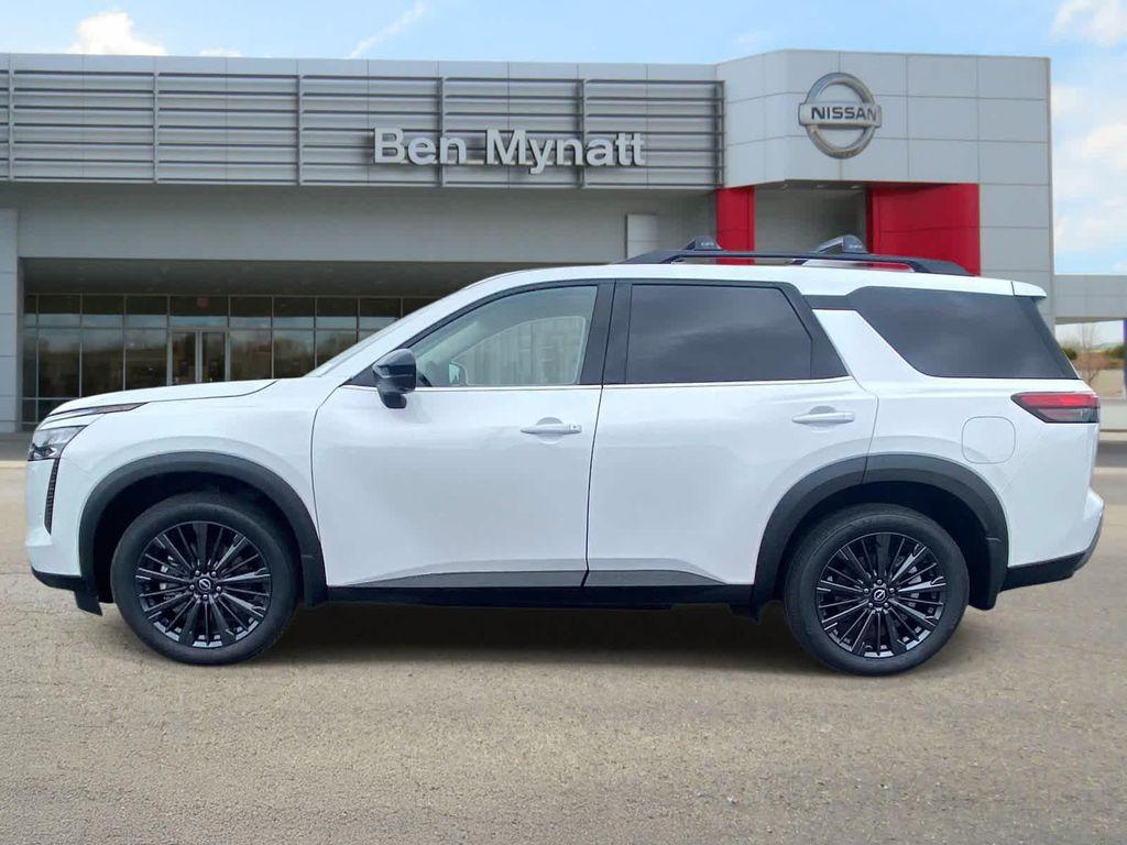 new 2026 Nissan Pathfinder car, priced at $44,542