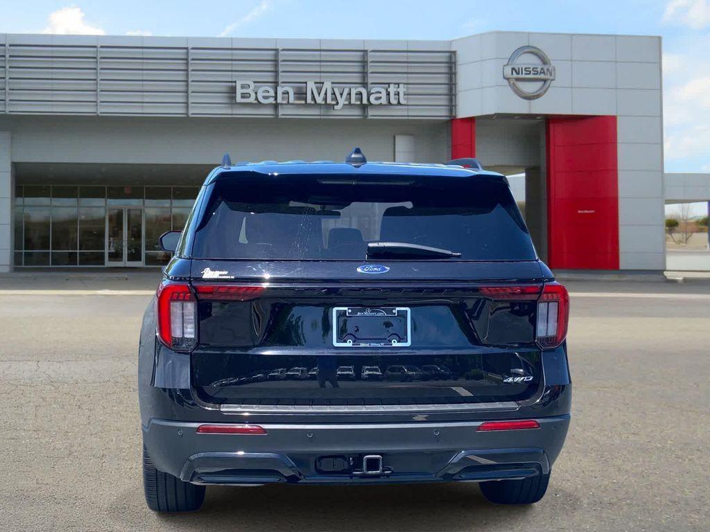 used 2025 Ford Explorer car, priced at $40,997