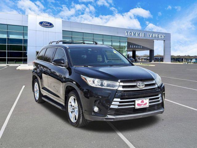used 2018 Toyota Highlander car, priced at $20,899