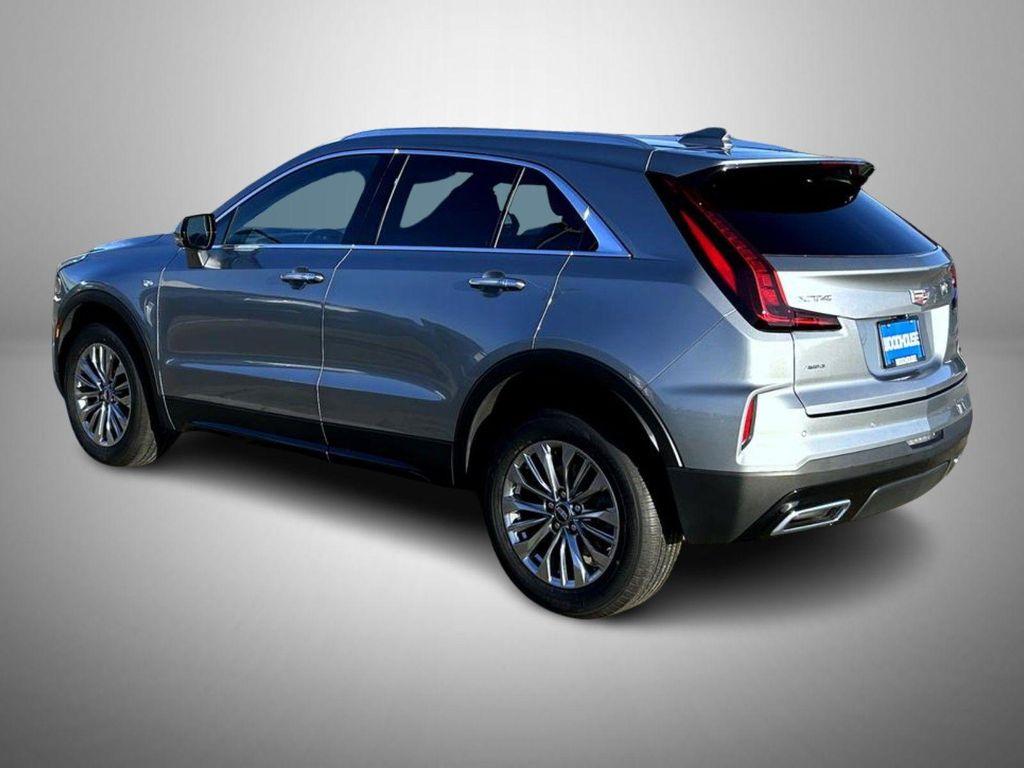 used 2024 Cadillac XT4 car, priced at $34,897