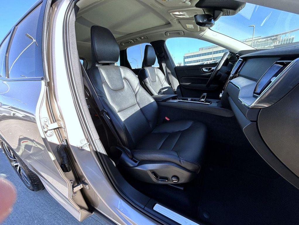 used 2025 Volvo XC60 car, priced at $36,166