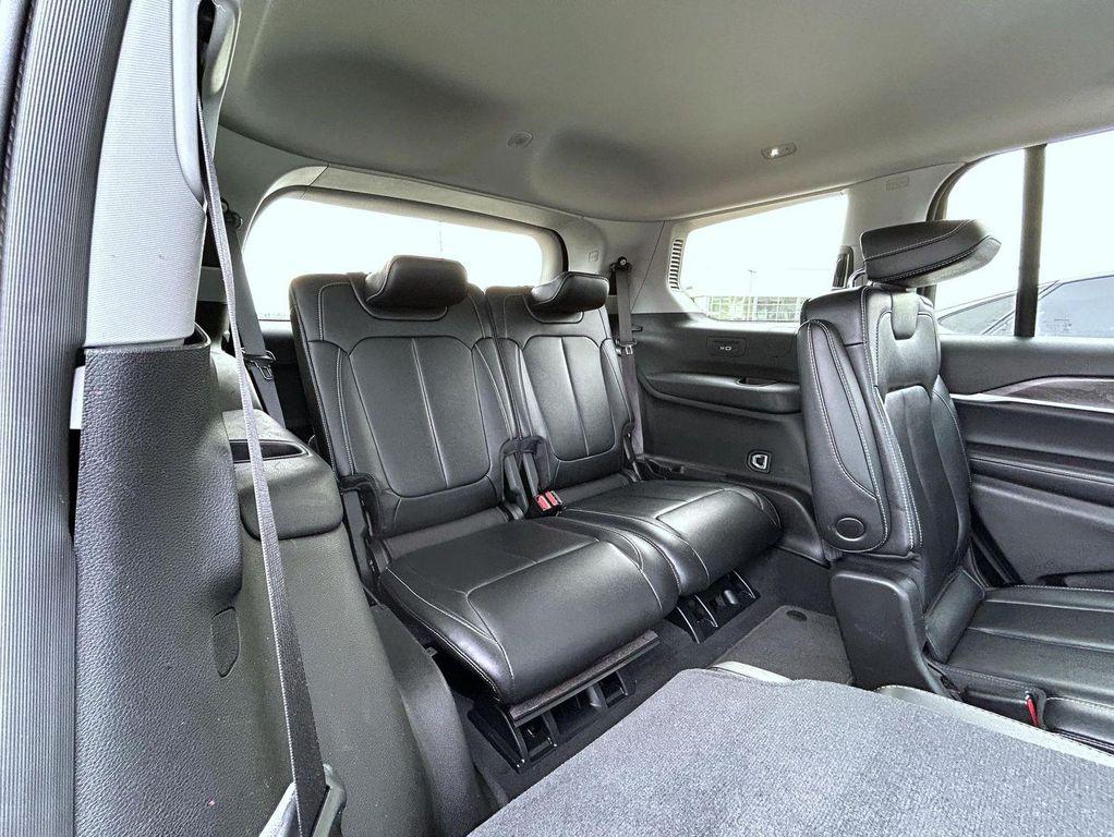 used 2024 Jeep Grand Cherokee L car, priced at $33,646