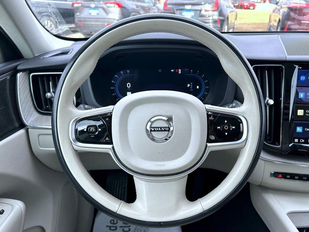 used 2023 Volvo XC60 car, priced at $29,995