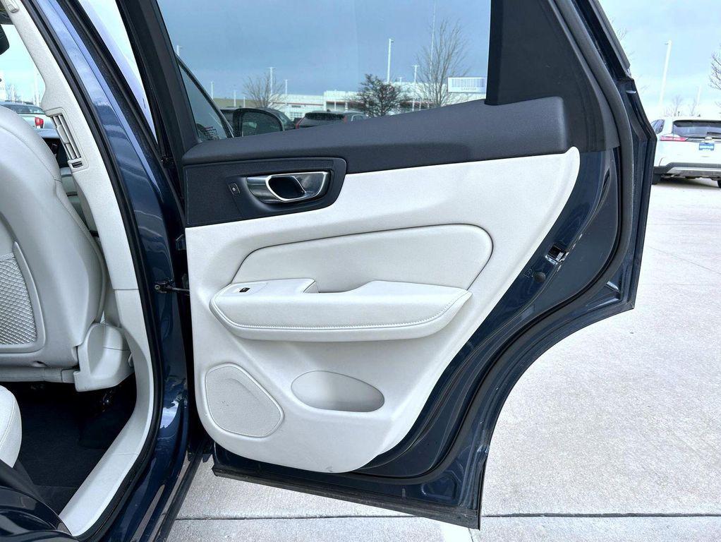 used 2023 Volvo XC60 car, priced at $29,995