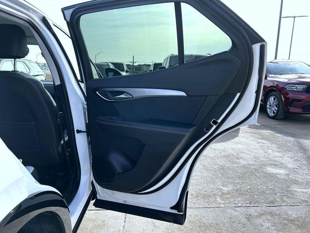 used 2025 Buick Envision car, priced at $29,995