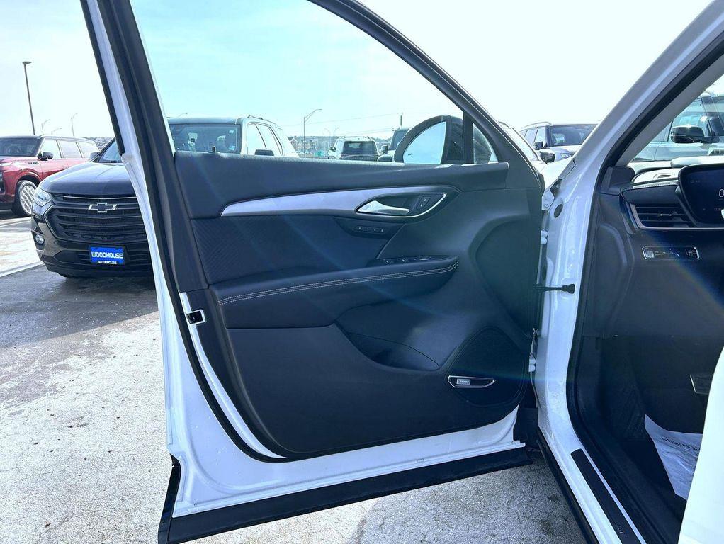 used 2025 Buick Envision car, priced at $29,995