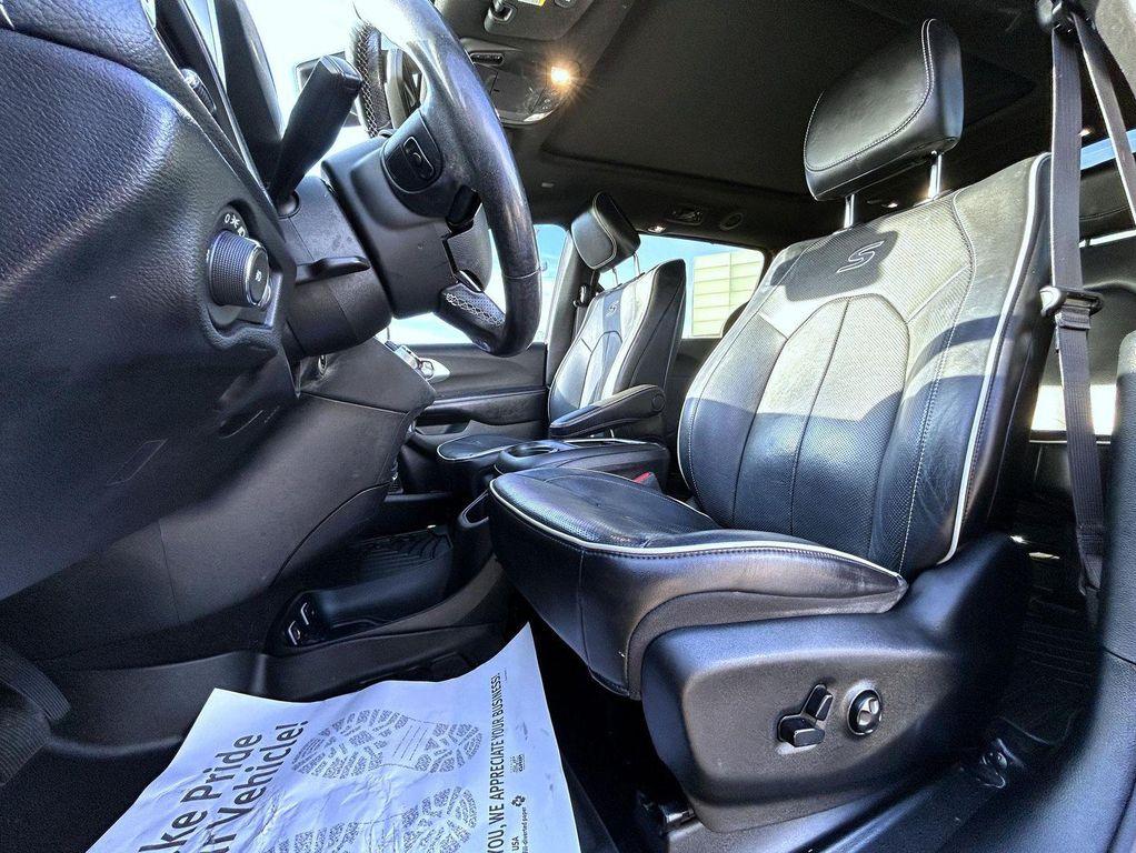 used 2020 Chrysler Pacifica car, priced at $22,245