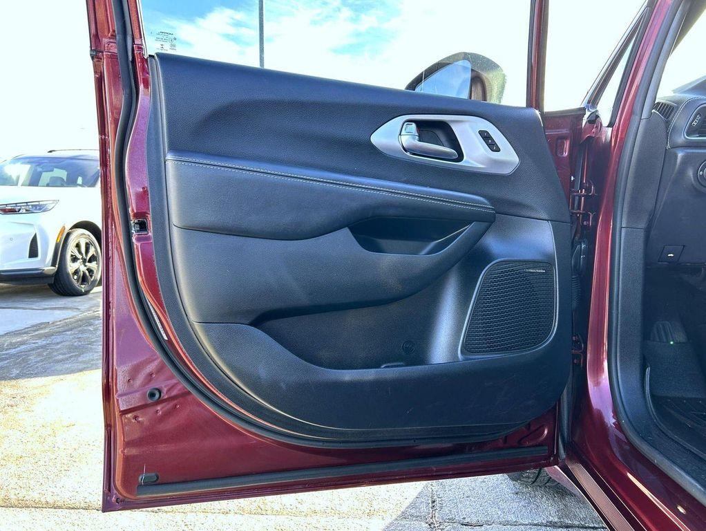 used 2020 Chrysler Pacifica car, priced at $22,245