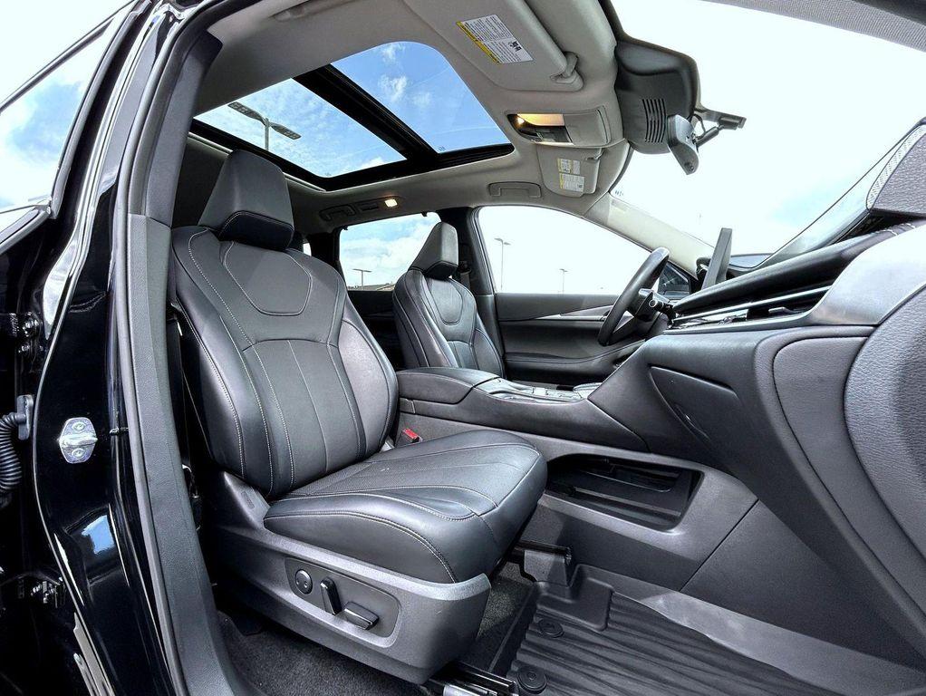 used 2023 INFINITI QX60 car, priced at $40,982