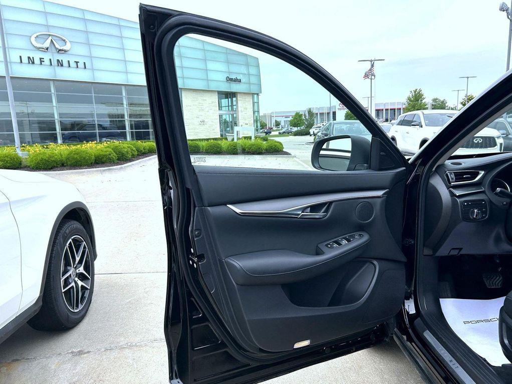 used 2025 INFINITI QX50 car, priced at $34,256