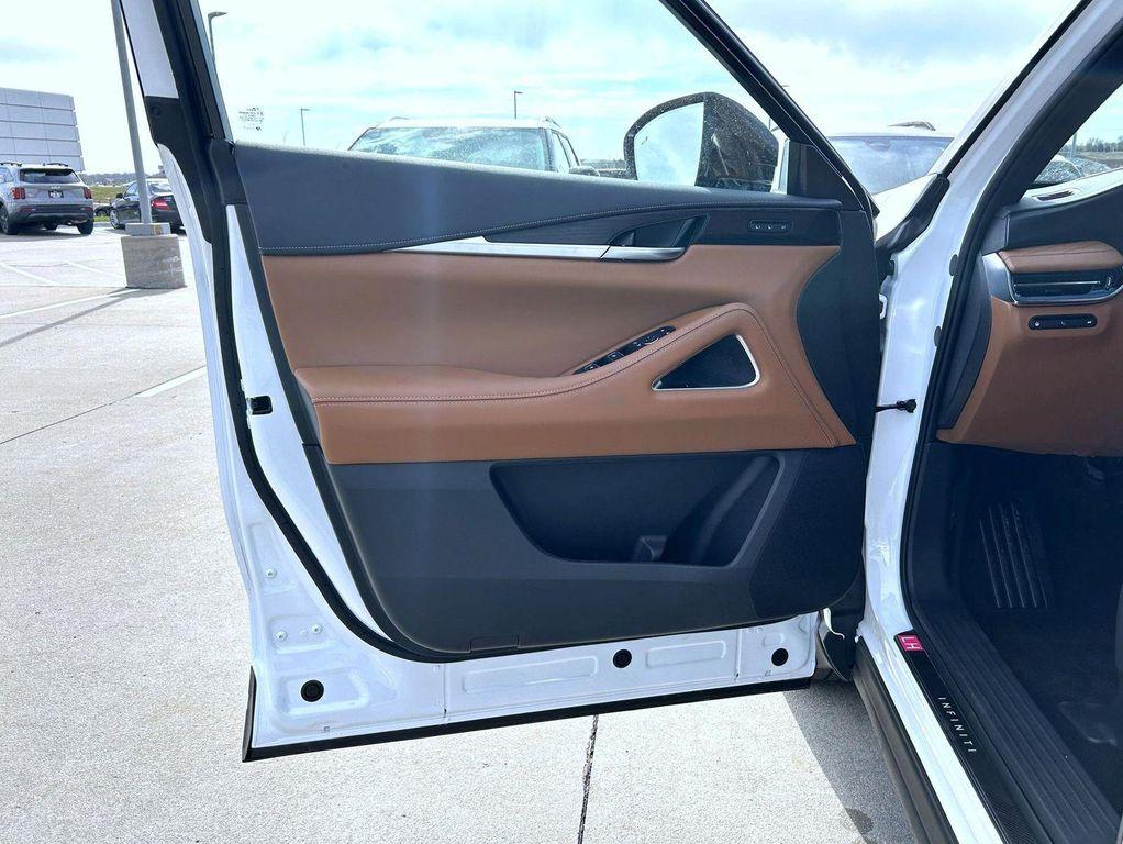 new 2026 INFINITI QX60 car, priced at $66,434