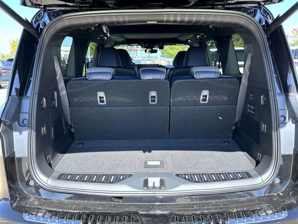 new 2026 INFINITI QX80 car, priced at $96,679