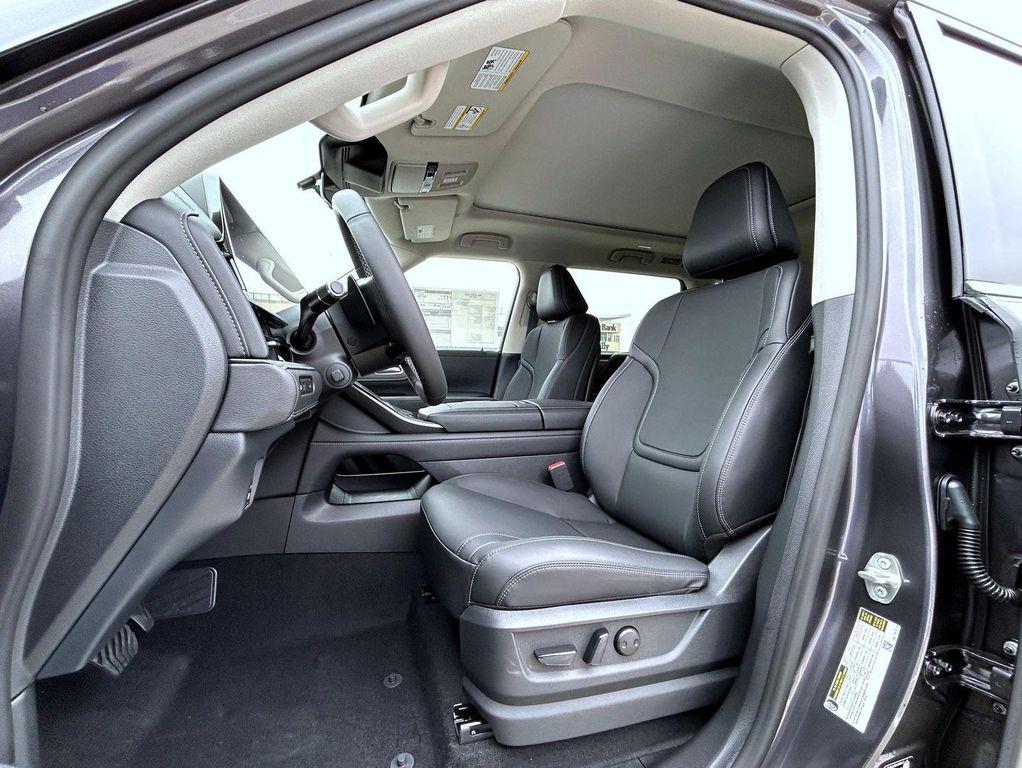 new 2026 INFINITI QX80 car, priced at $81,894