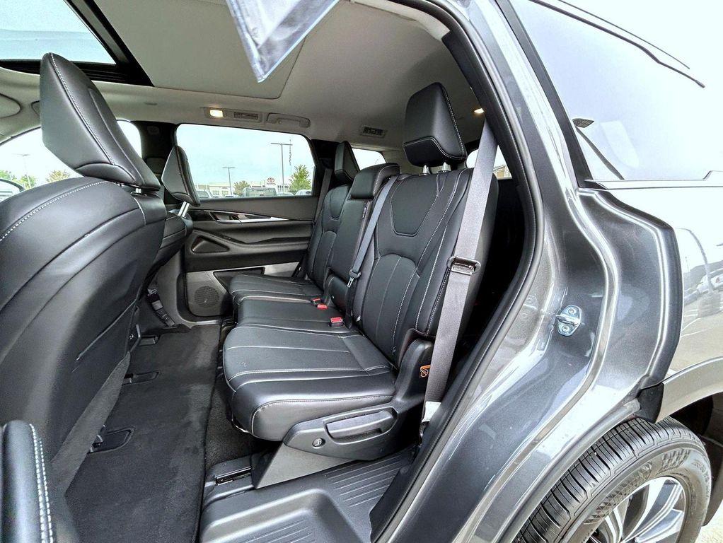 used 2025 INFINITI QX60 car, priced at $41,160