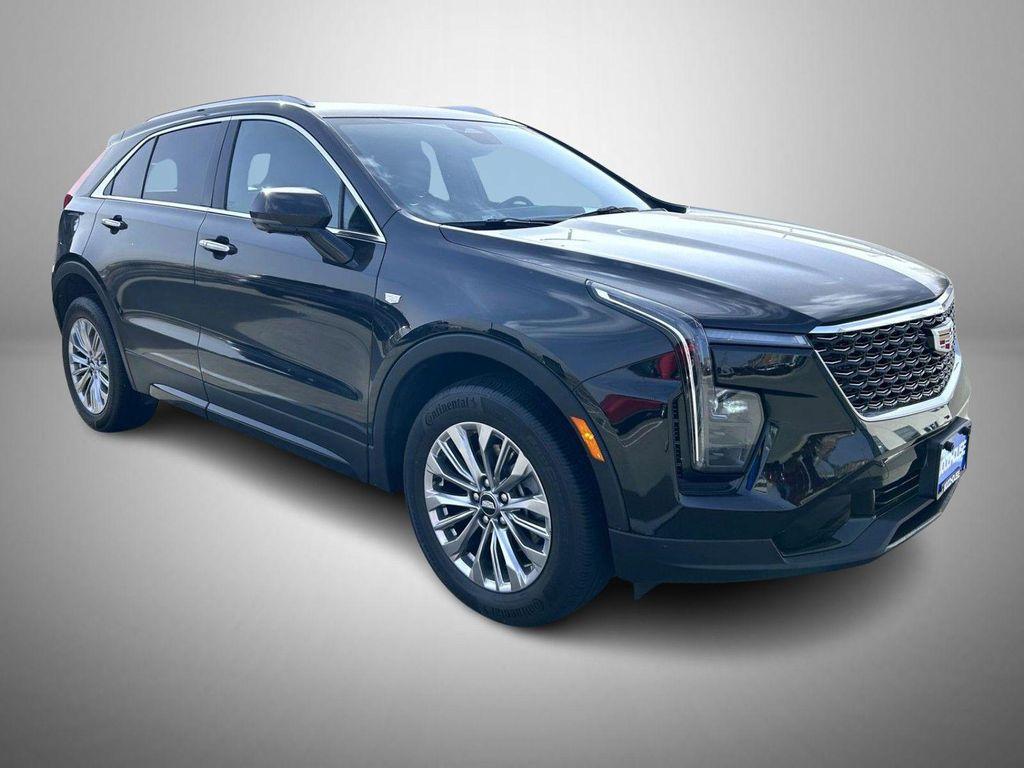 used 2025 Cadillac XT4 car, priced at $33,186