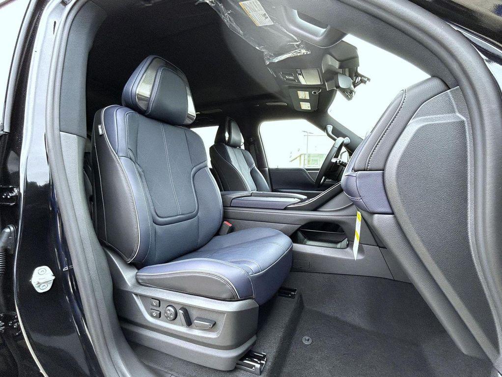 new 2026 INFINITI QX80 car, priced at $96,679