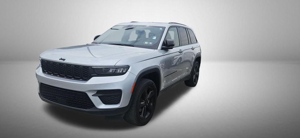 used 2023 Jeep Grand Cherokee car, priced at $32,201