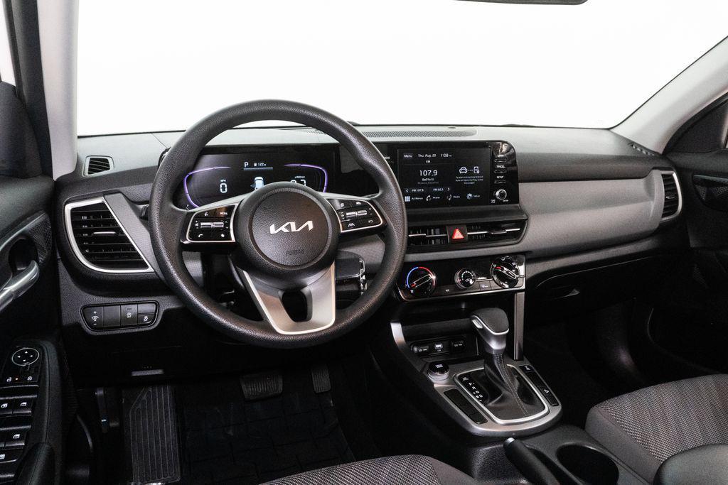 used 2024 Kia Seltos car, priced at $21,162