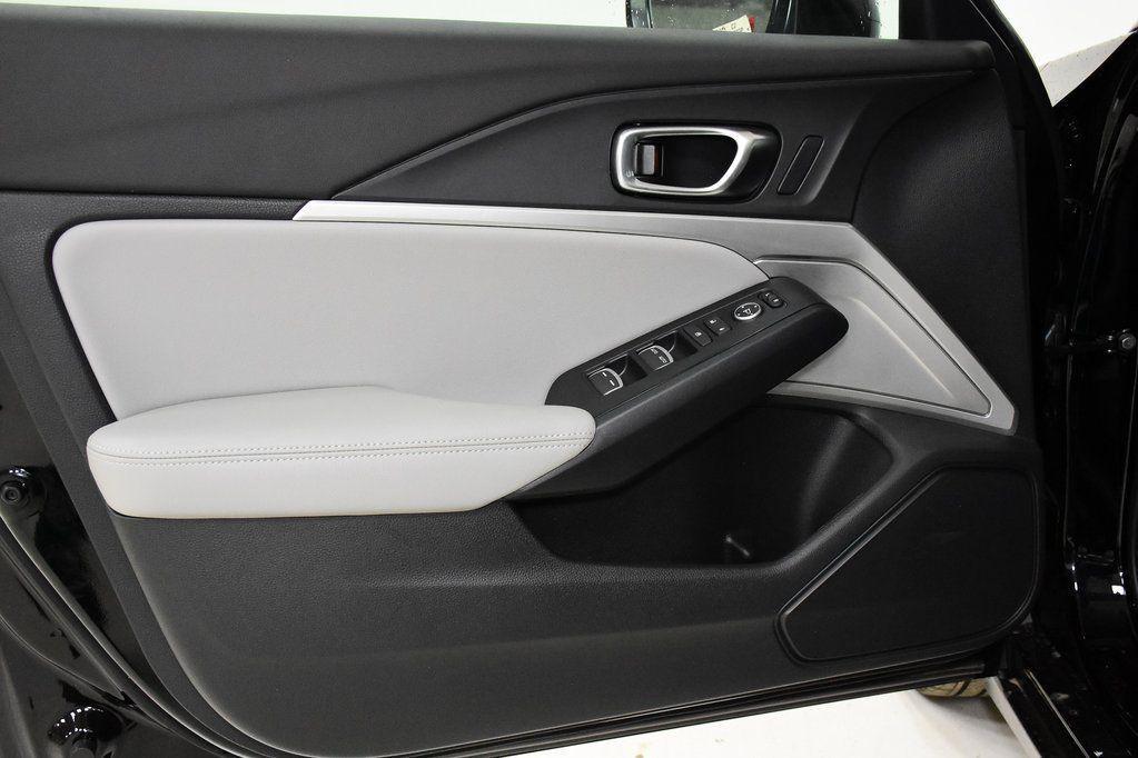 used 2025 Acura Integra car, priced at $27,500
