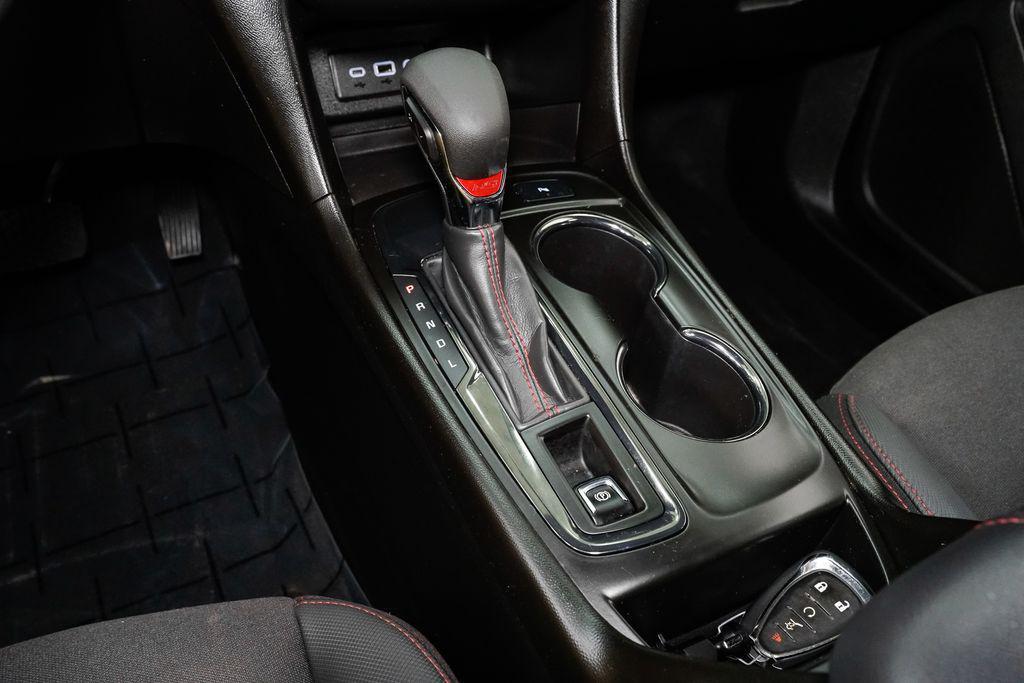 used 2022 Chevrolet Equinox car, priced at $19,250