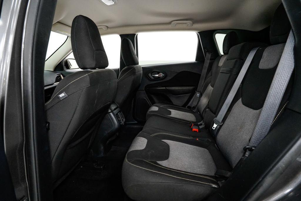 used 2014 Jeep Cherokee car, priced at $8,500