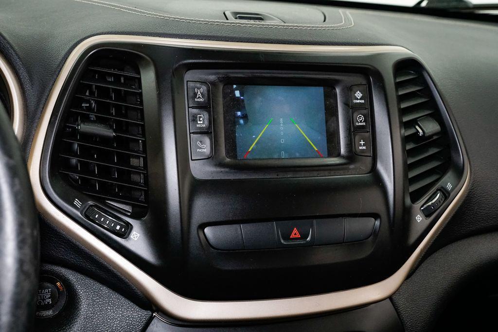 used 2014 Jeep Cherokee car, priced at $6,250