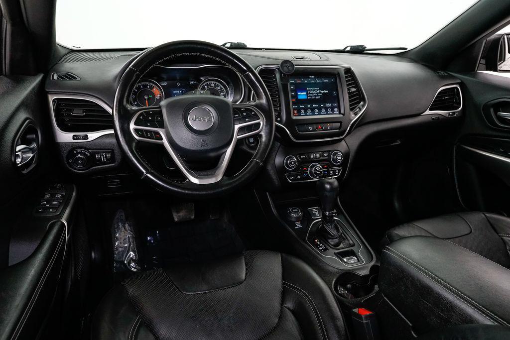 used 2021 Jeep Cherokee car, priced at $16,995