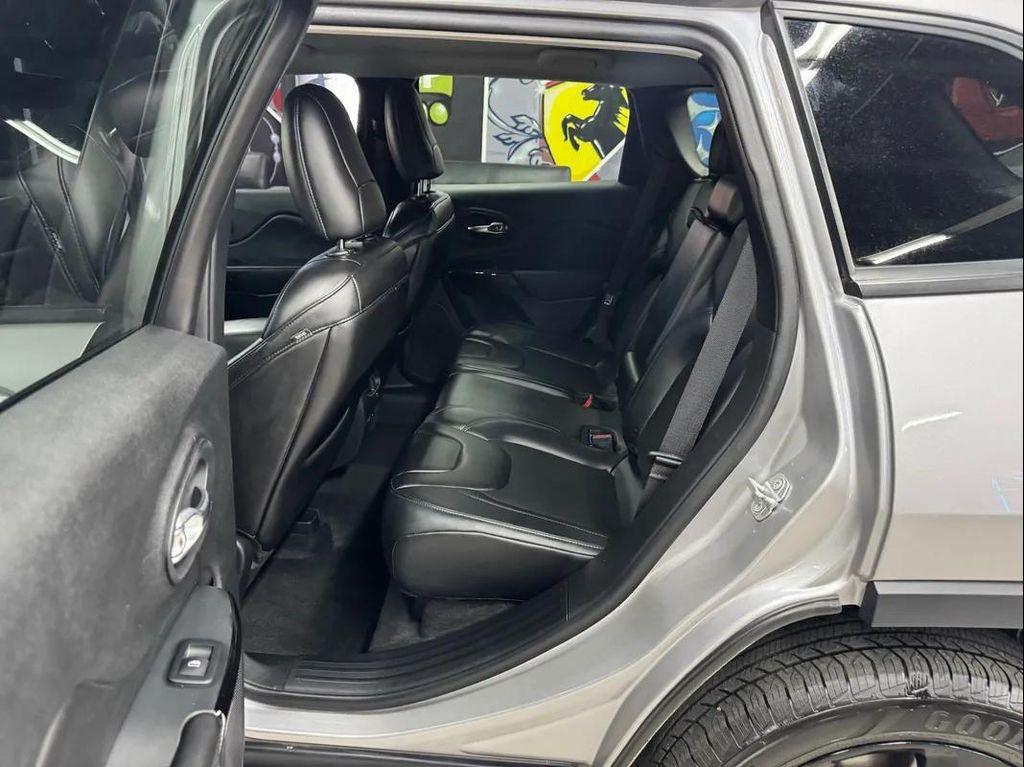 used 2019 Jeep Cherokee car, priced at $15,995
