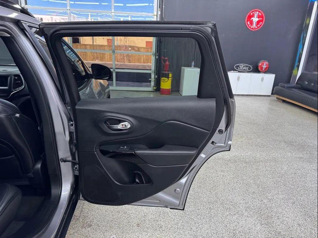 used 2019 Jeep Cherokee car, priced at $15,995