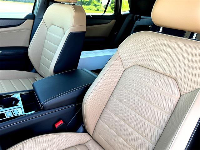 new 2026 Volkswagen Atlas Cross Sport car, priced at $48,814