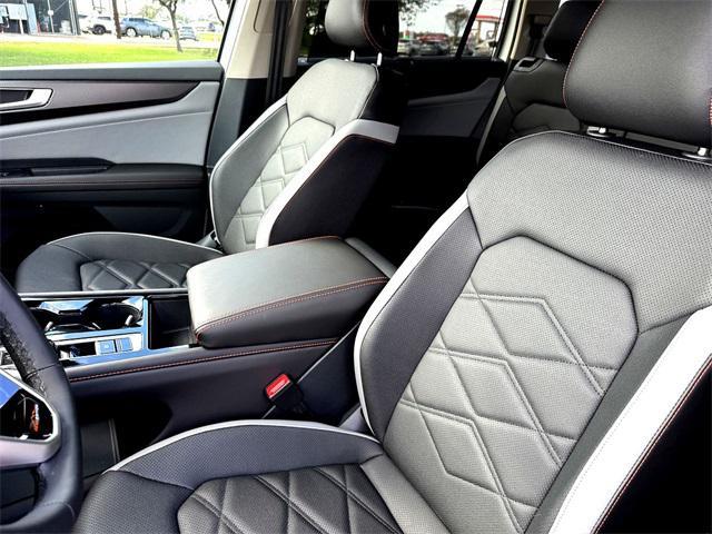 new 2026 Volkswagen Atlas car, priced at $48,021